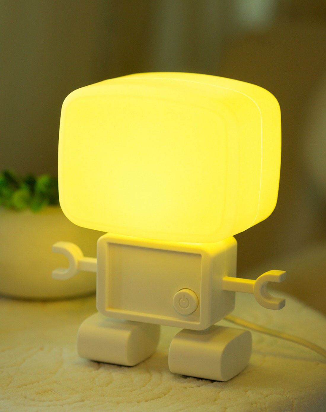 智能机器人台灯充电版