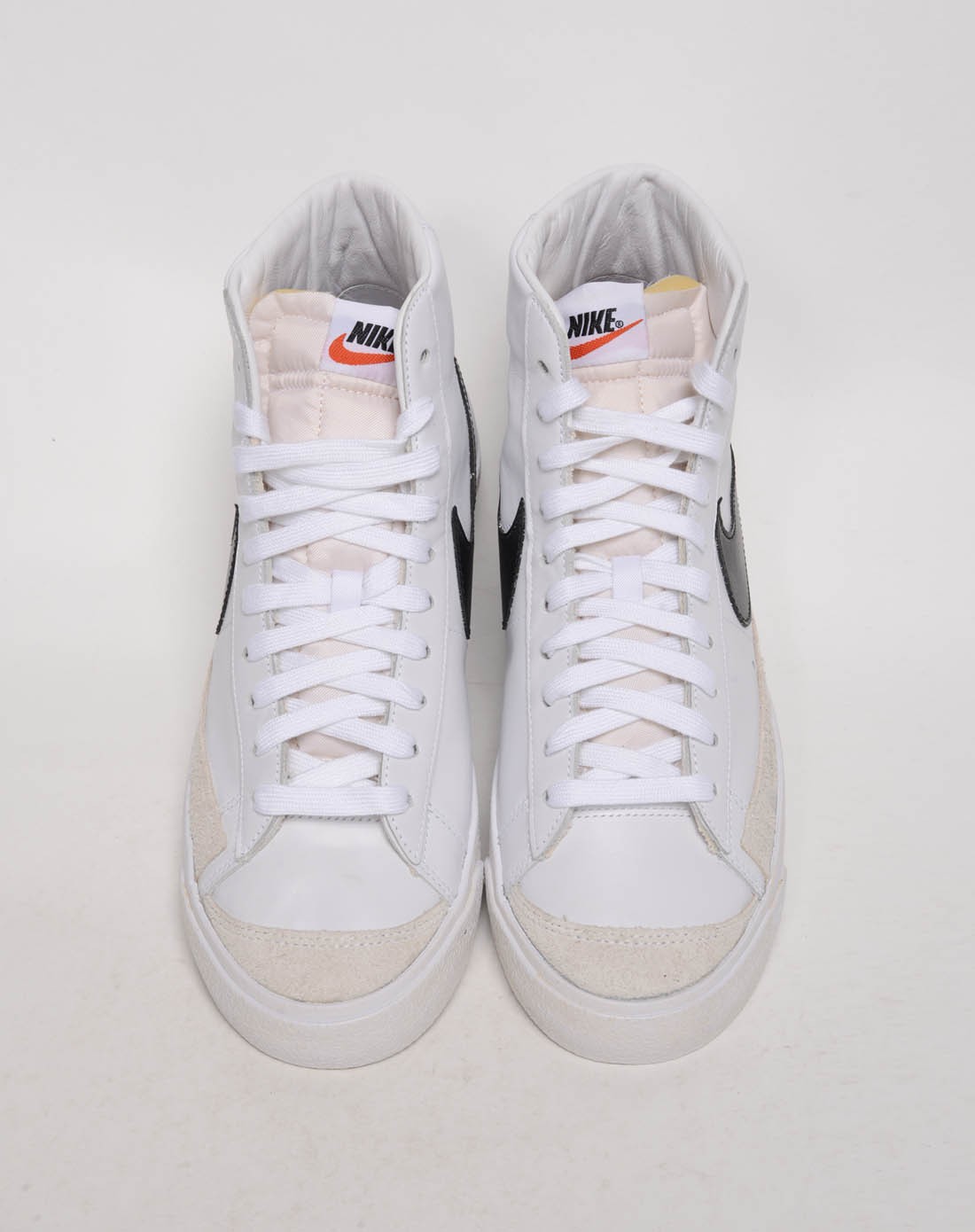 耐克 男子白色高帮休闲鞋