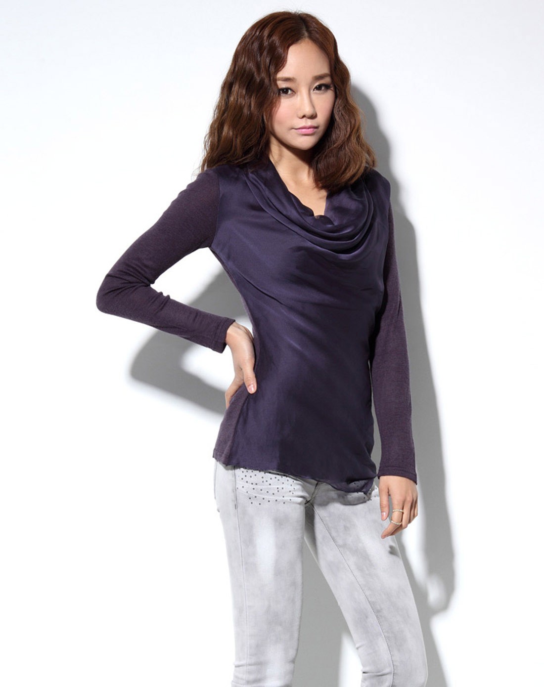 深紫罗兰色荡领长袖衫