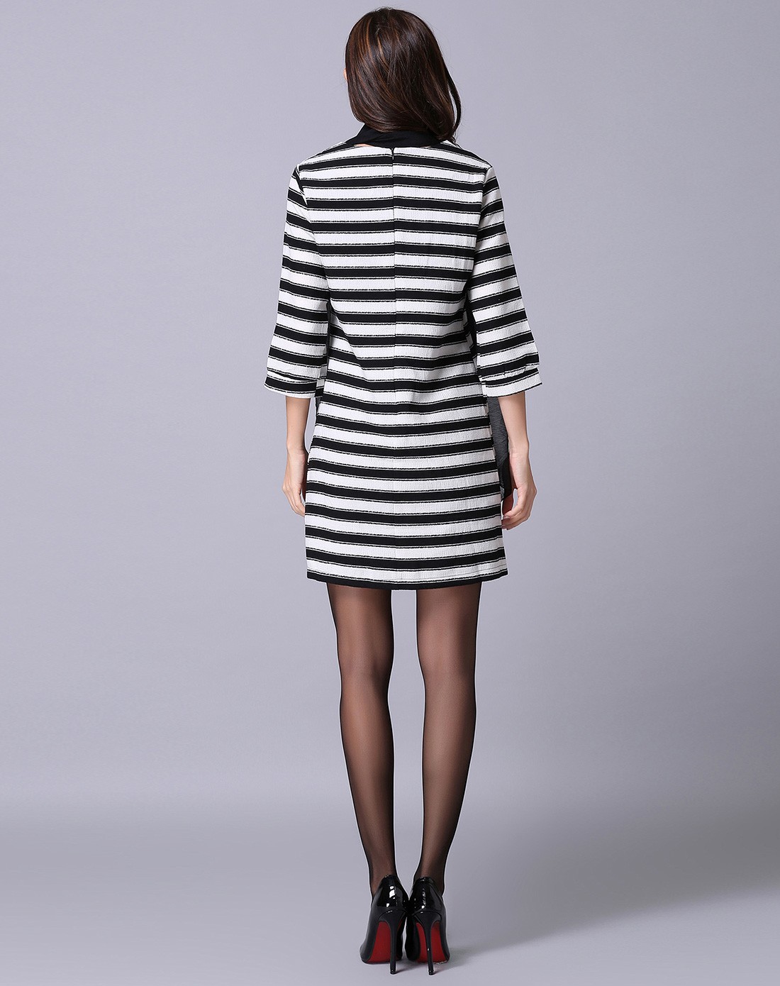 女款黑白色条纹连衣裙