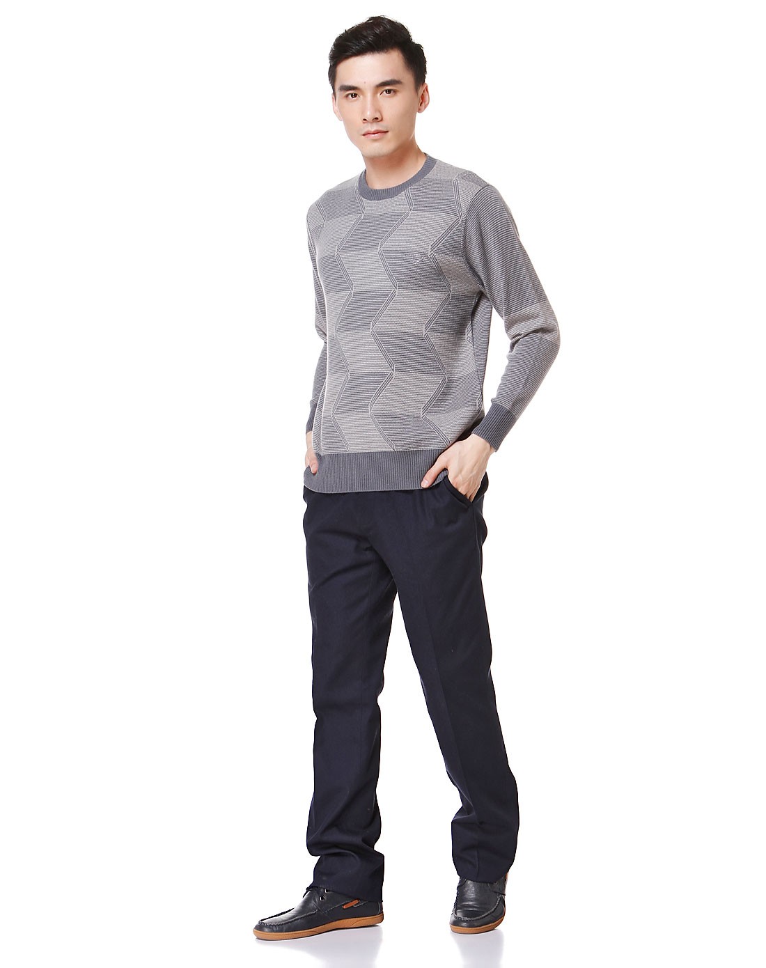 男款深银灰色圆领舒适长袖羊绒衫