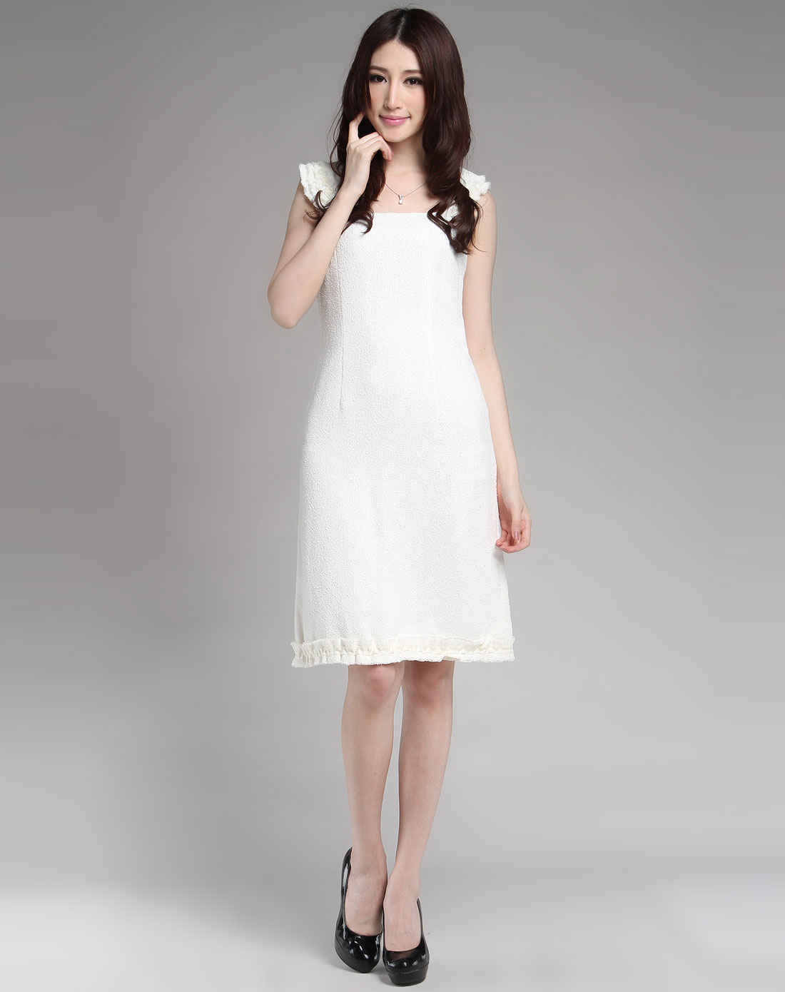 女装白色时尚无袖连衣裙