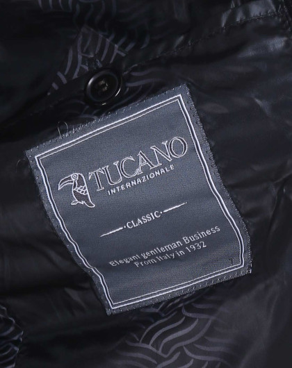 黑色立领帅气长袖棉衣