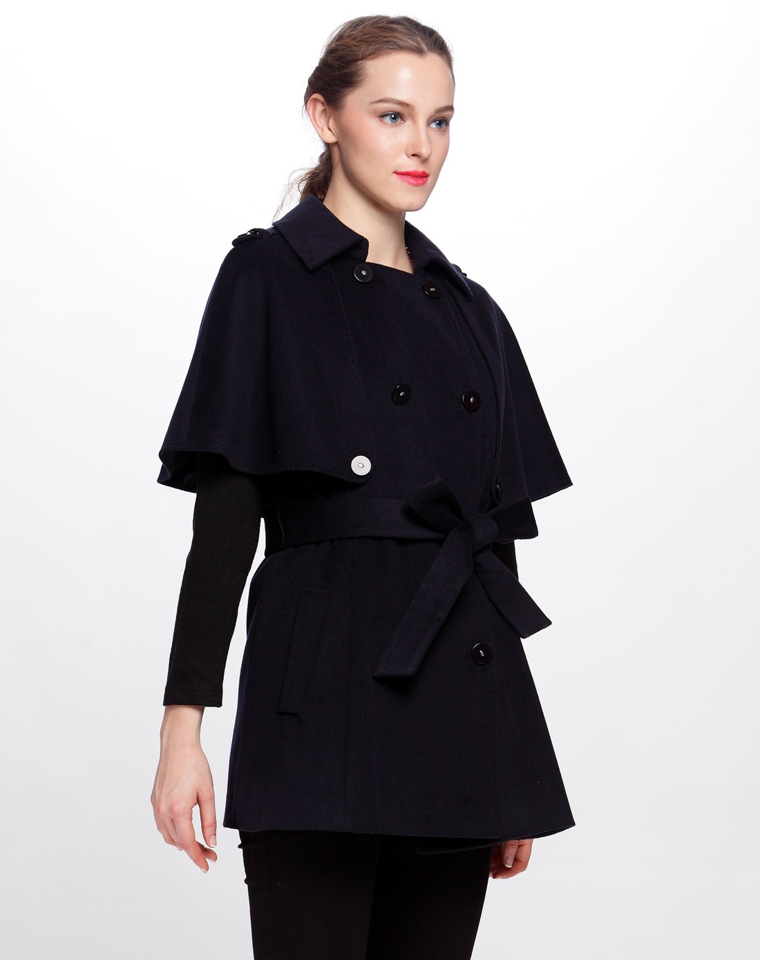 黑色双排扣时尚披肩式大衣