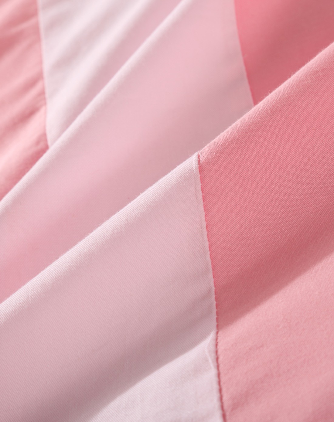 浅粉配淡粉色运动风长绒棉四件套1.8米床