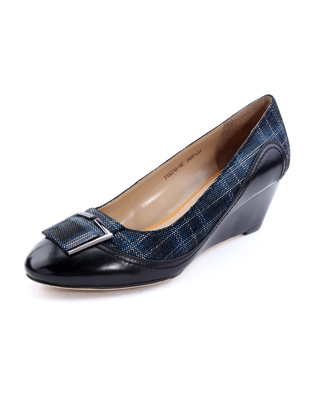 igi&co女鞋专场 > 艾高igi&co 女款黑色时尚舒适坡跟女单鞋