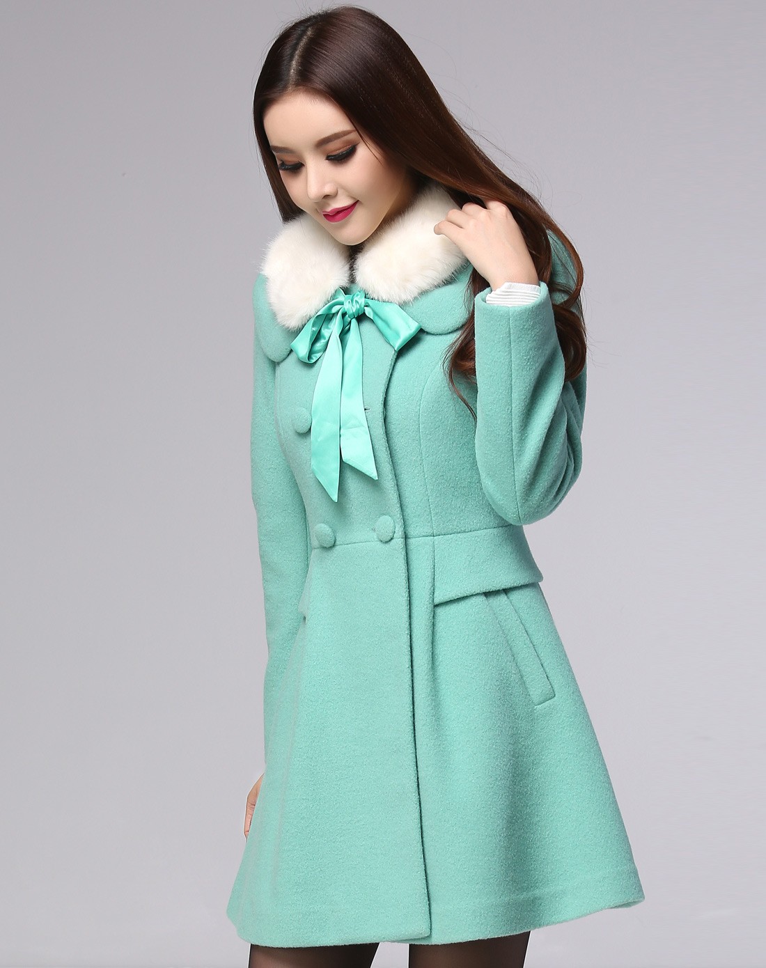 青绿色韩版双排扣中长款毛呢外套