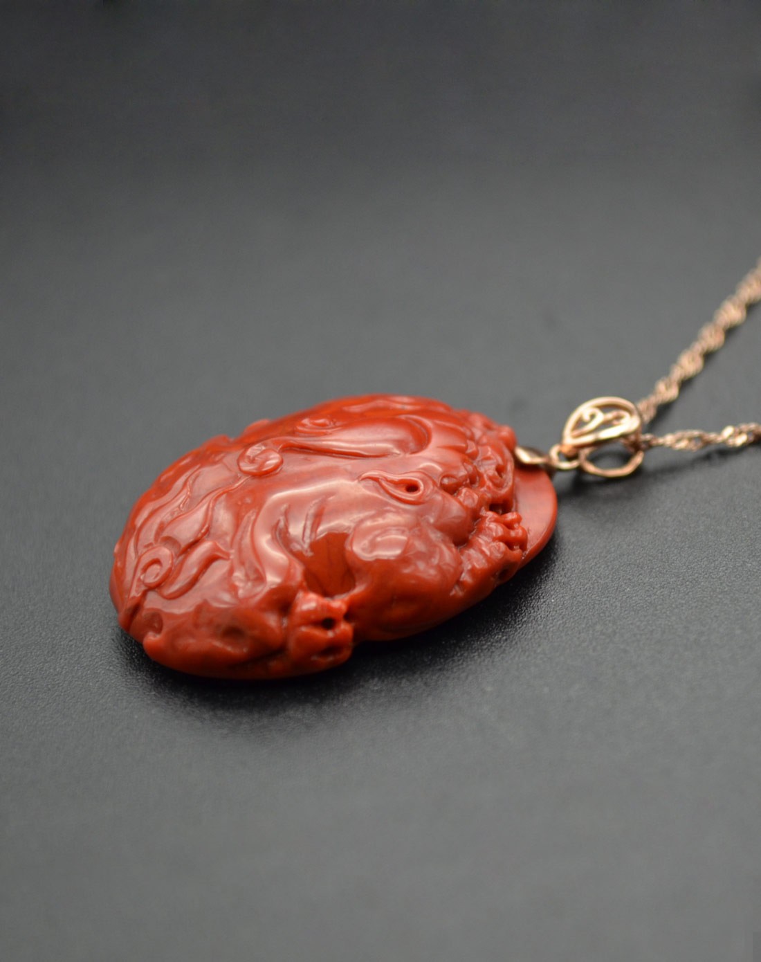 南红玛瑙八方来财貔貅吊坠