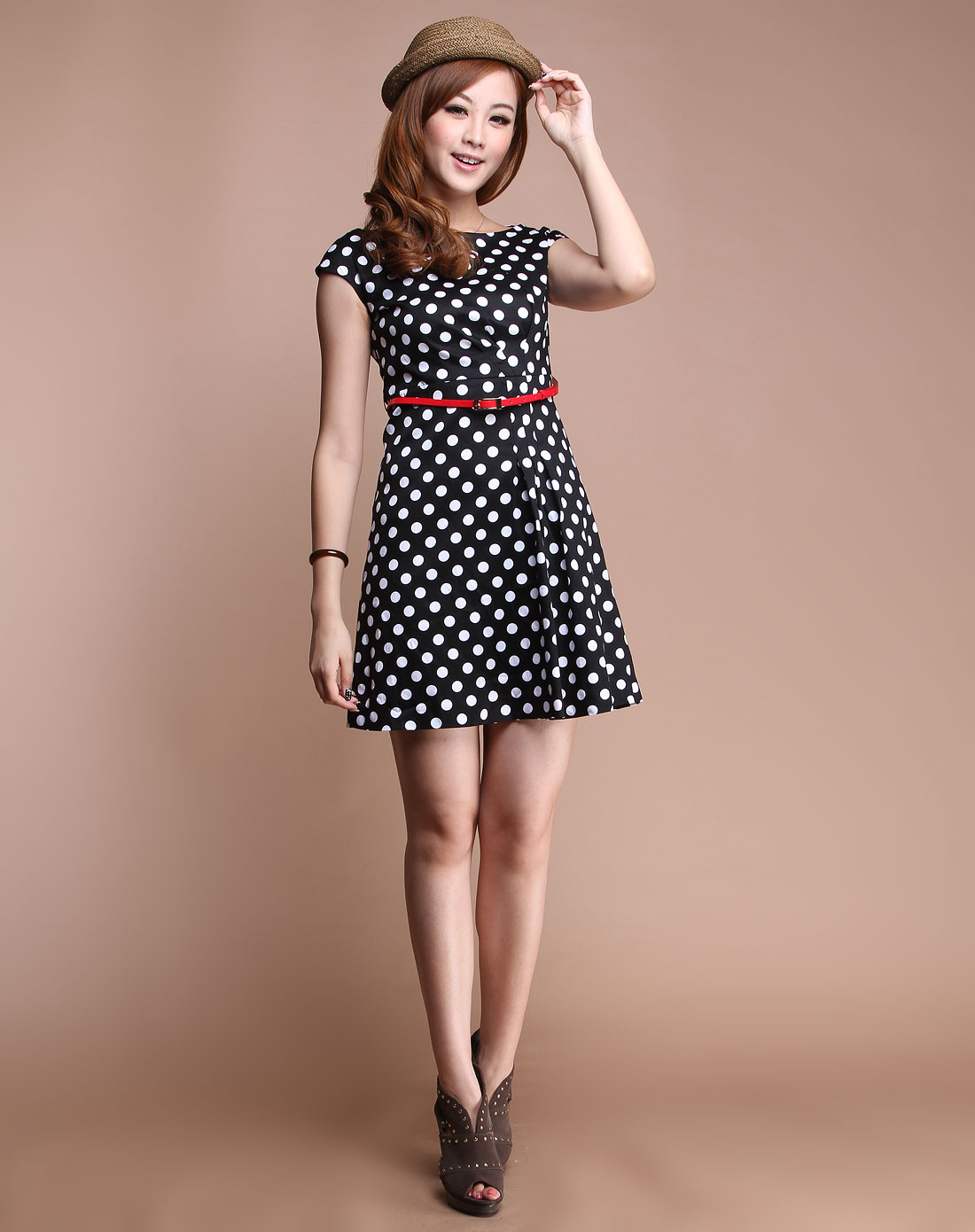 黑色波点优雅短袖连衣裙