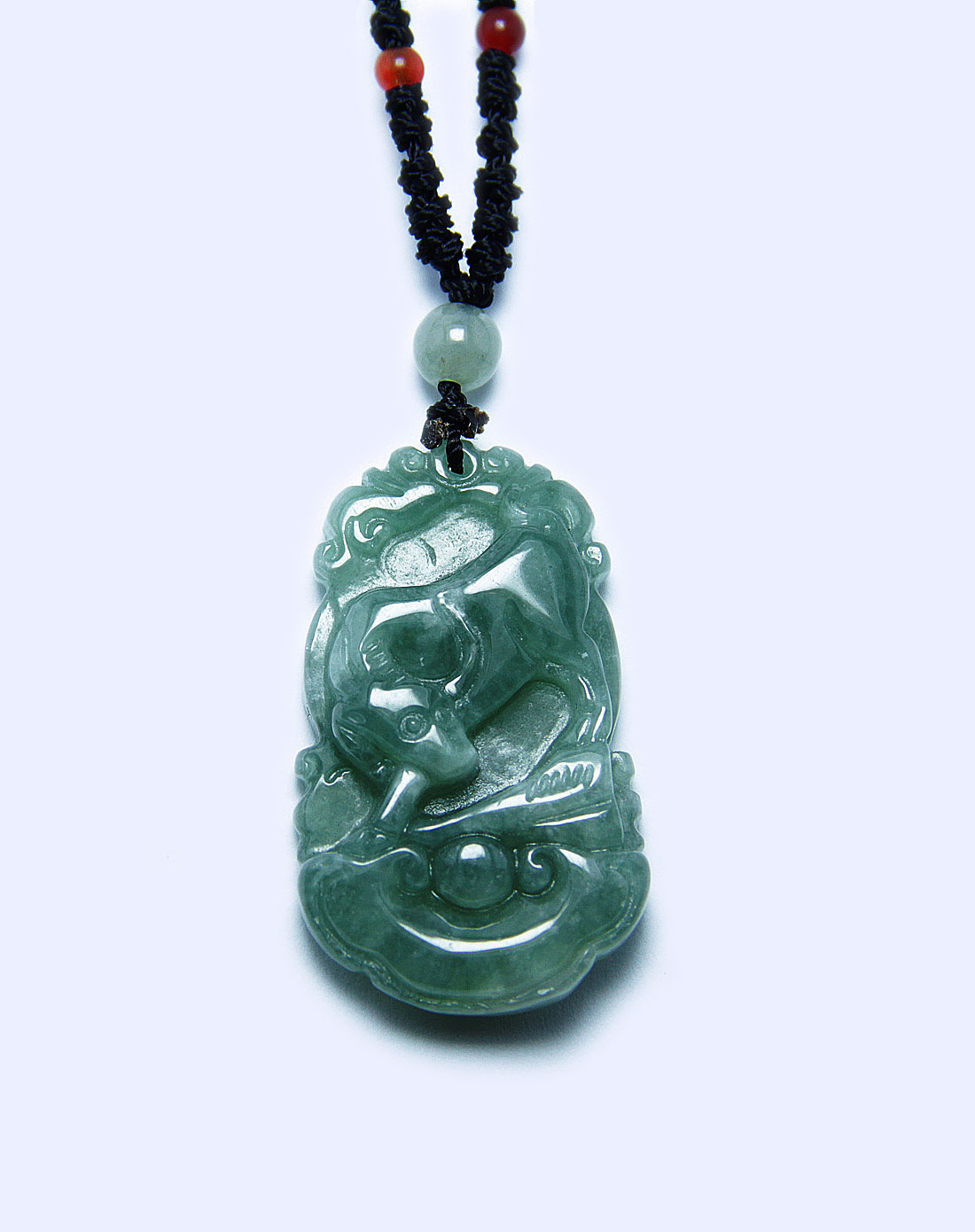 a货翡翠挂件-12生肖牛