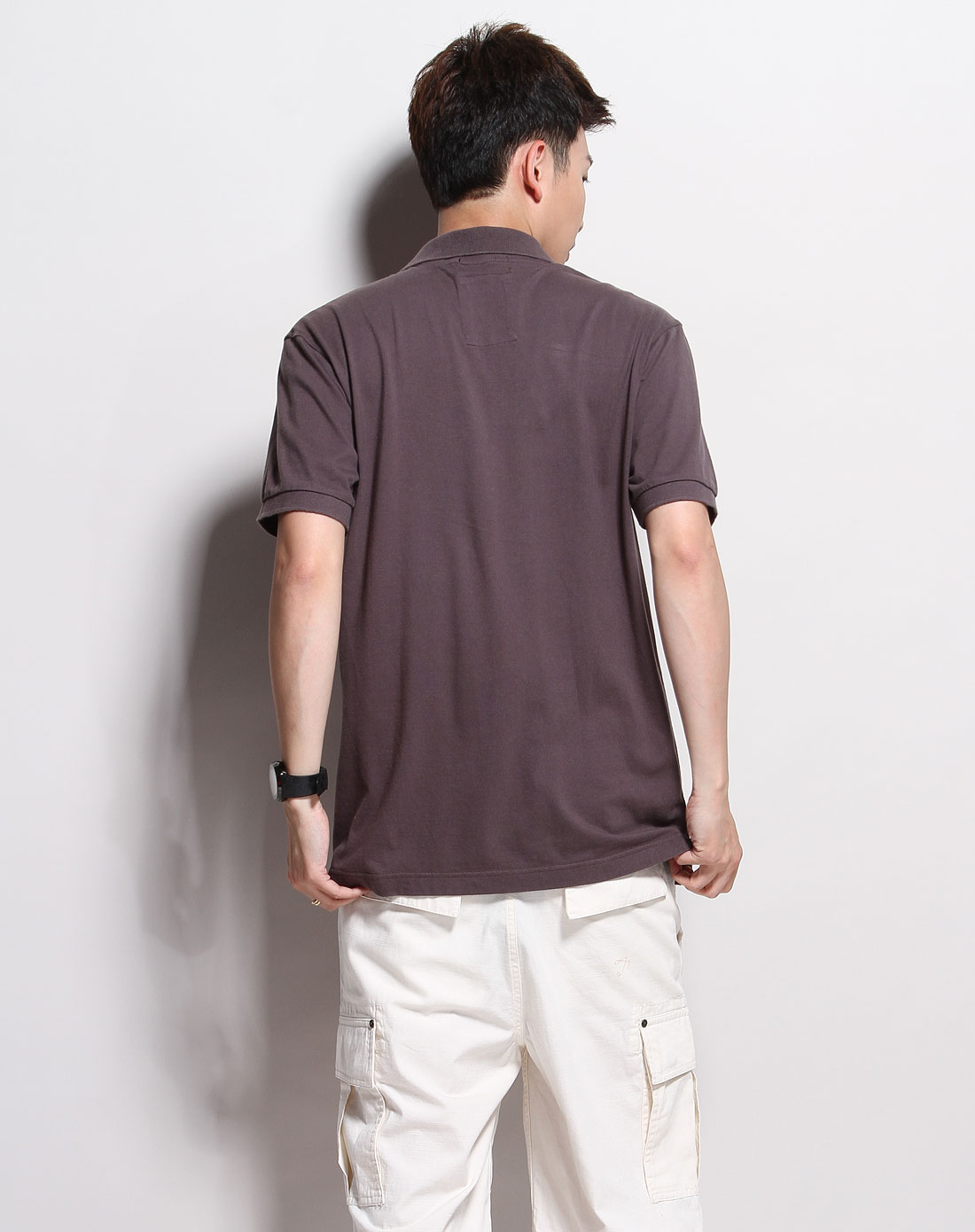 咖啡色简约短袖polo衫