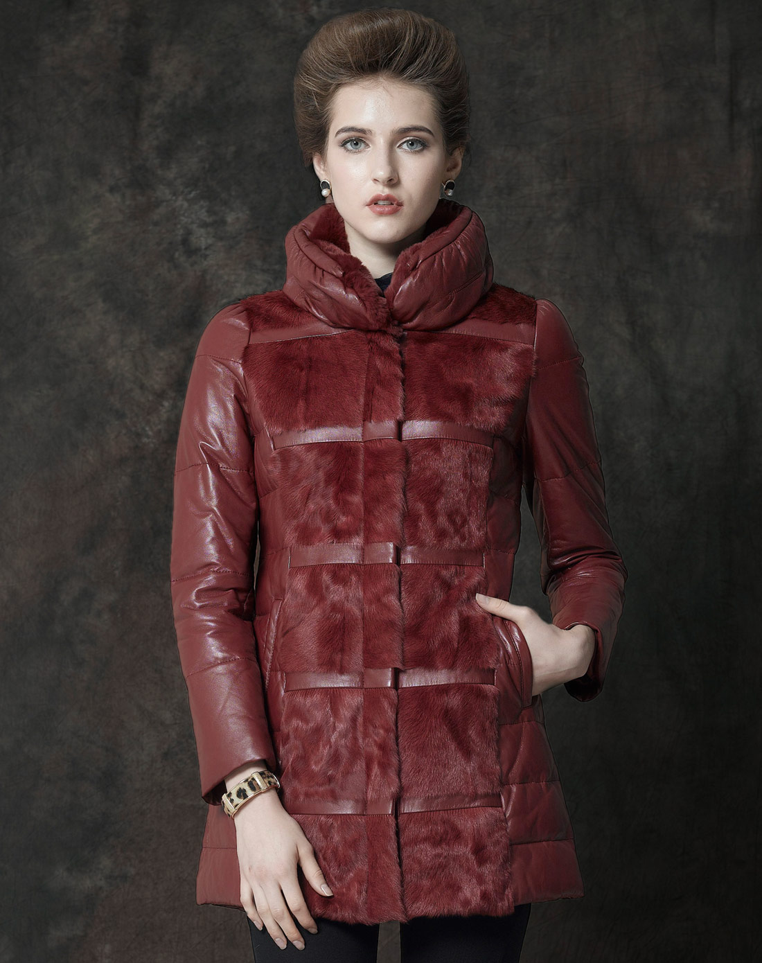 深红色长袖绵羊皮长缕夹棉獭兔毛棉皮衣