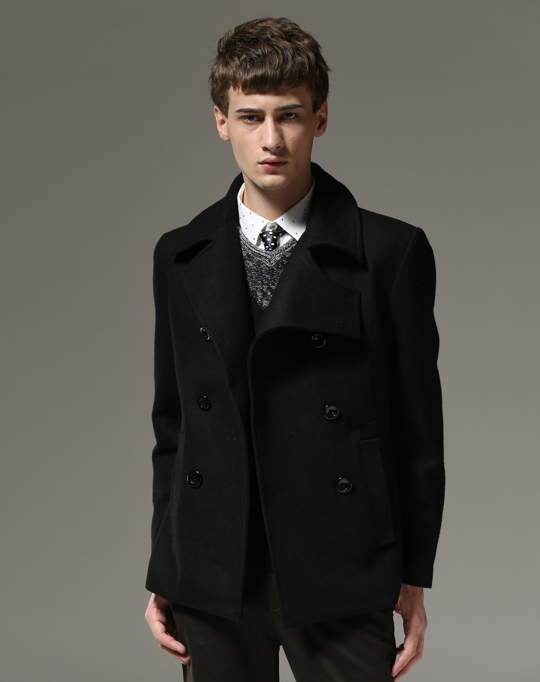 男款黑色大衣