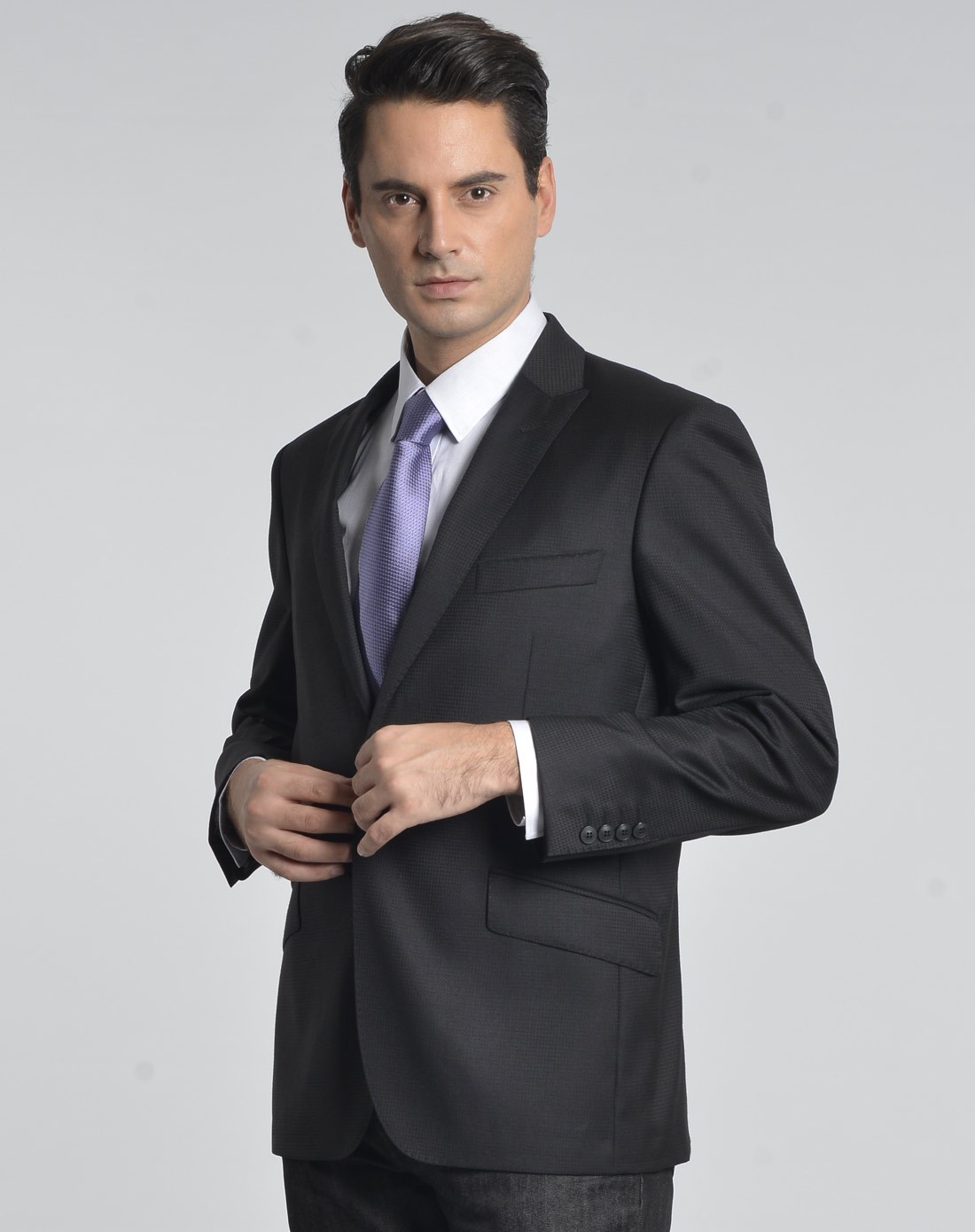 乔治白giuseppe 黑色时尚压纹长袖西服