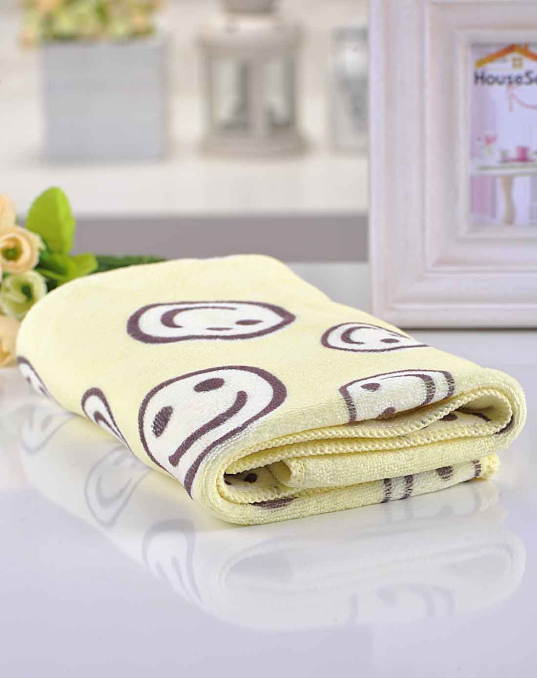 黄色可爱笑脸吸水纳米超细纤维毛巾