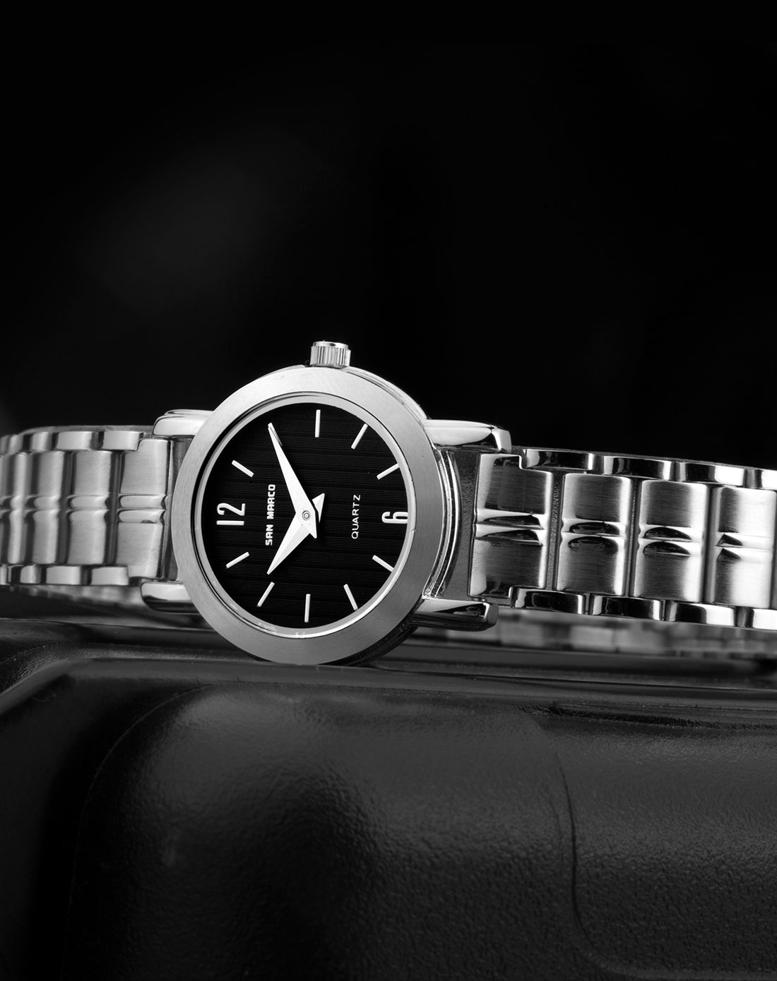 marco手表专场 > 全钢超薄黑盘商务女表