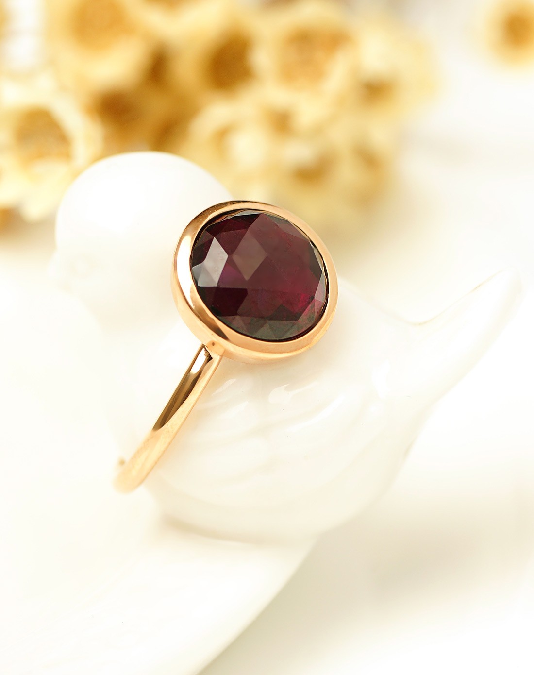 s925镀18k金镶9mm石榴石戒指