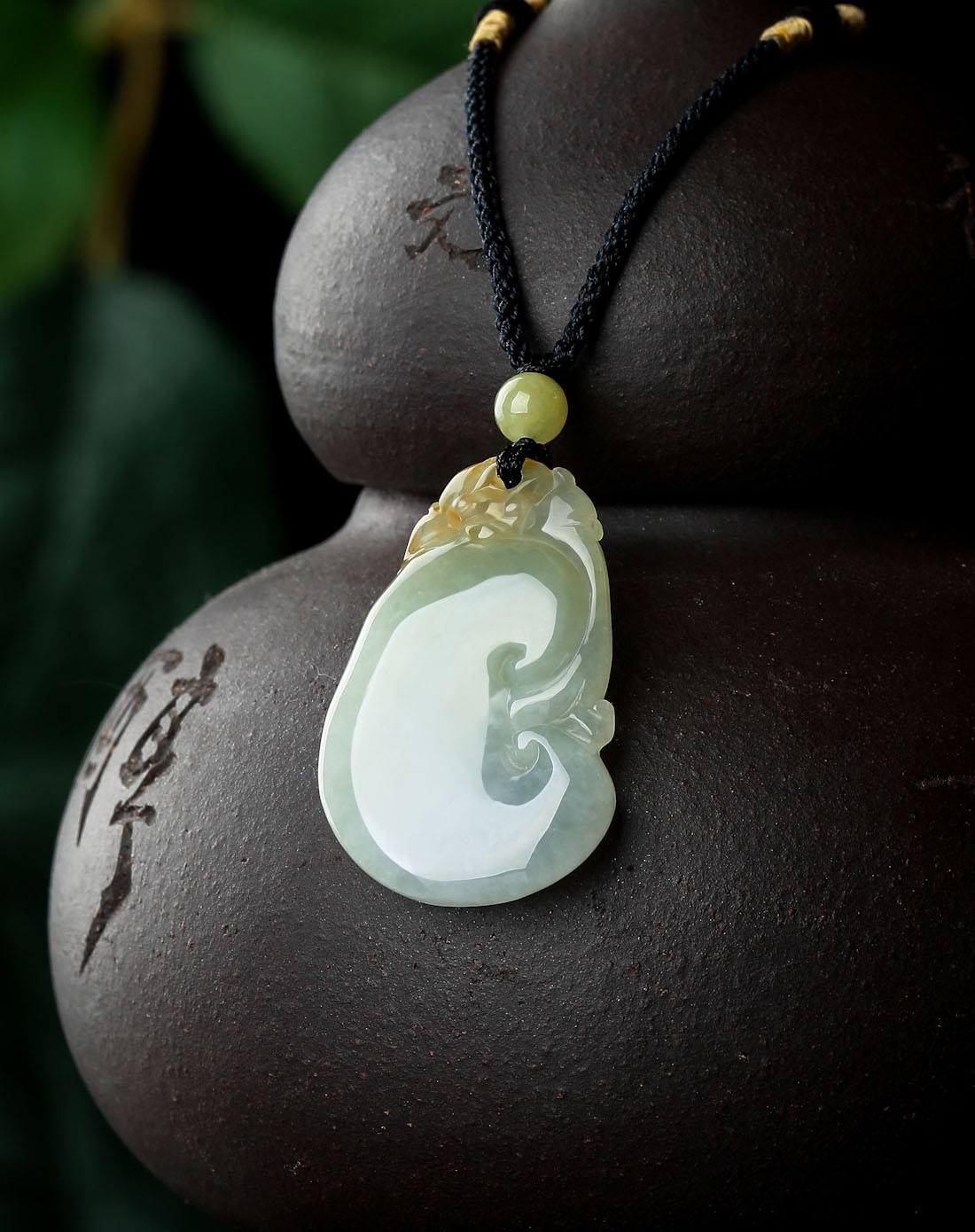 天然a货翡翠吉祥如意吊坠(附权威鉴定证书)