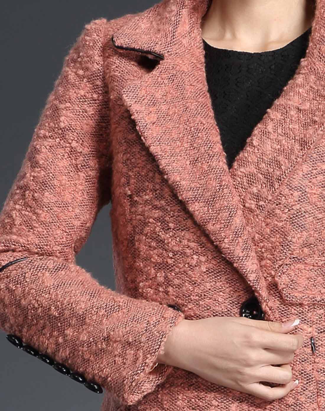 深粉色翻领双钮扣修身长袖毛呢大衣