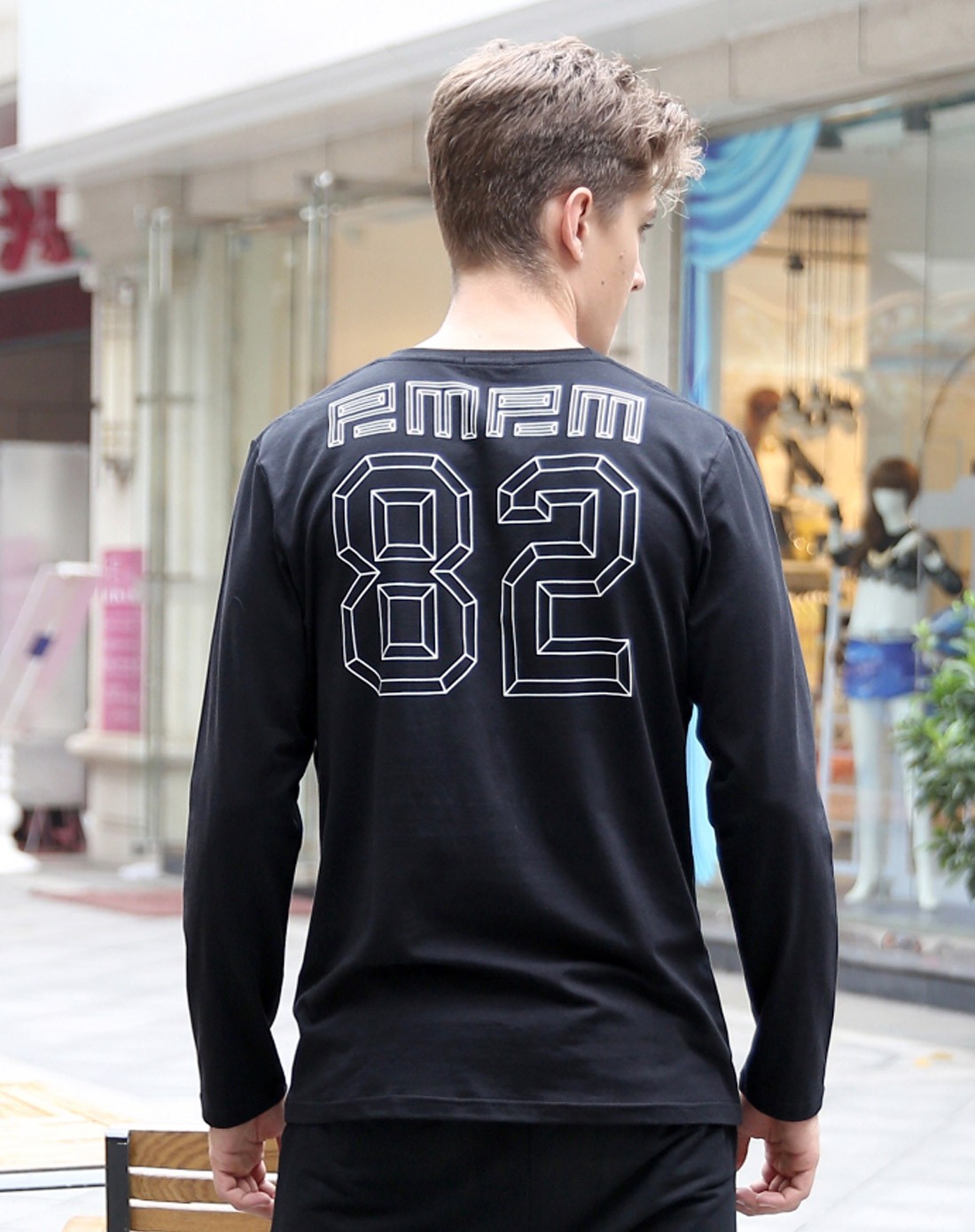 r·maker黑色数字印花t恤