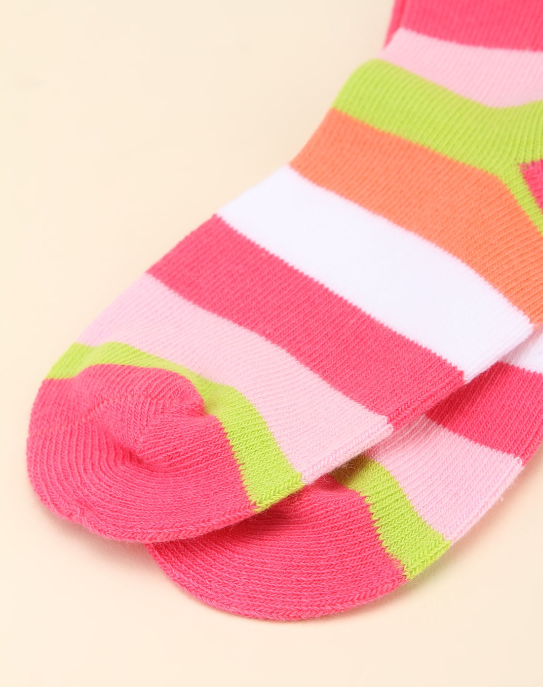 女童粉红色袜子两双装