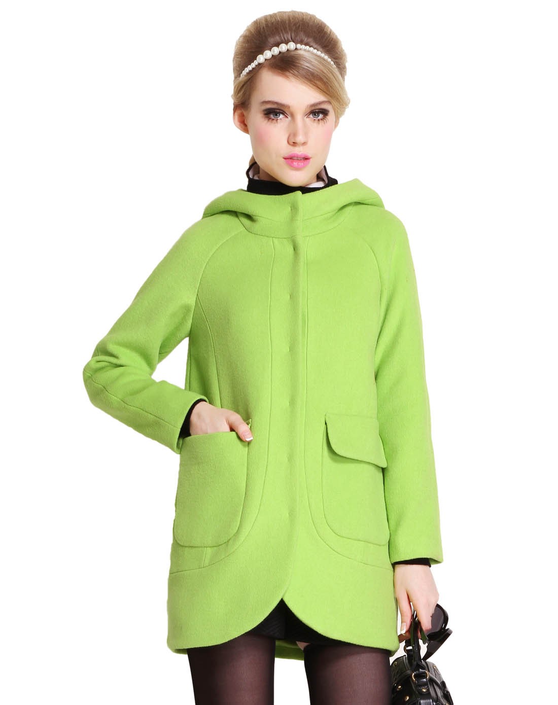草绿色长袖外套
