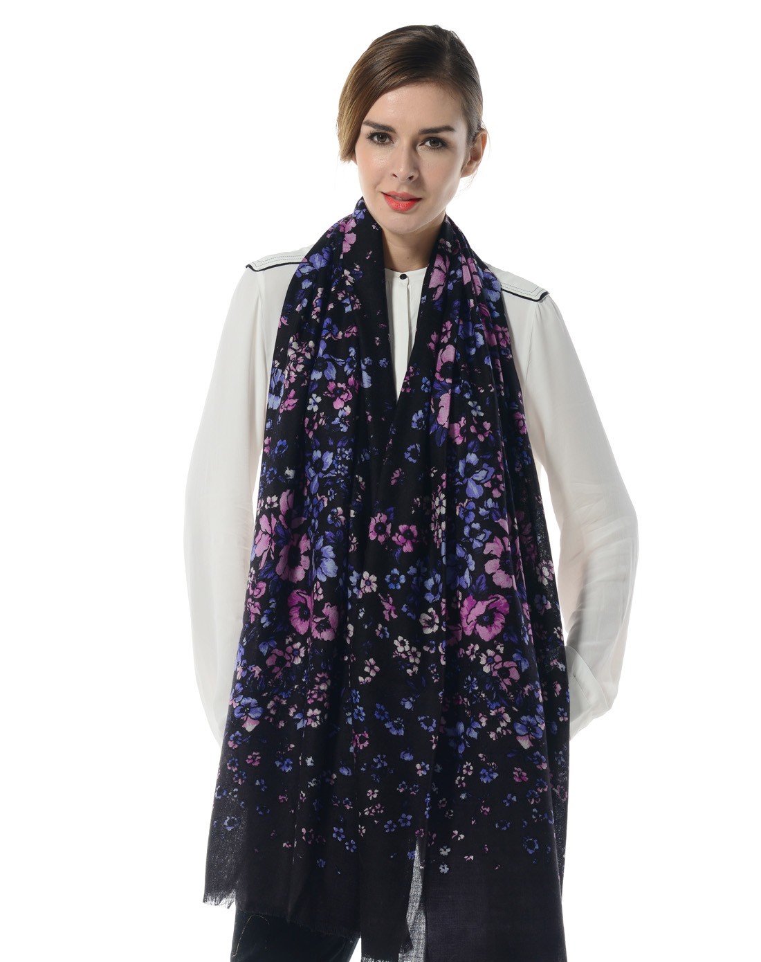 100%羊毛围巾绮芳丽妍