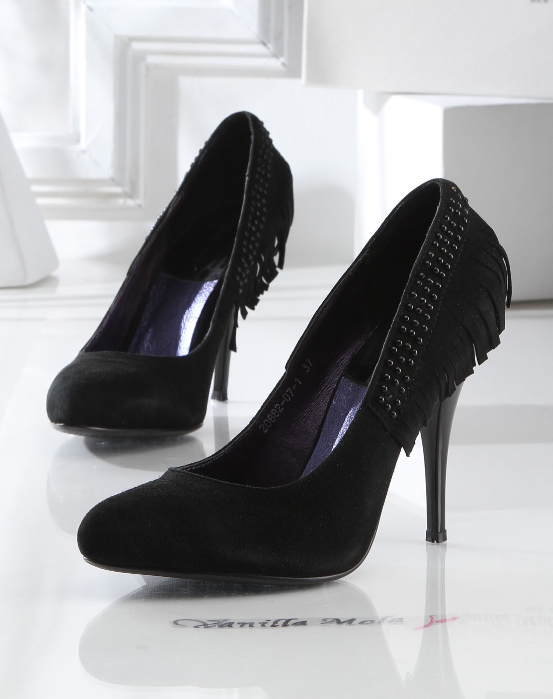 意大利进口女款黑色羊皮反绒时尚船鞋