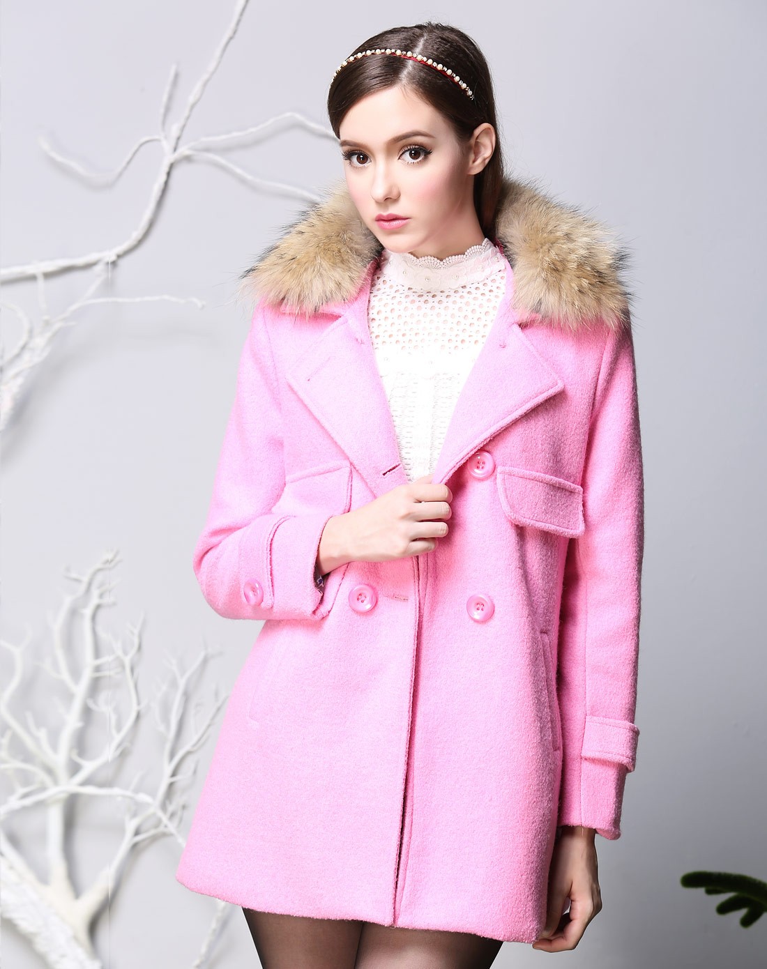 梅粉色可拆卸真貉子毛领夹棉加厚毛呢外套