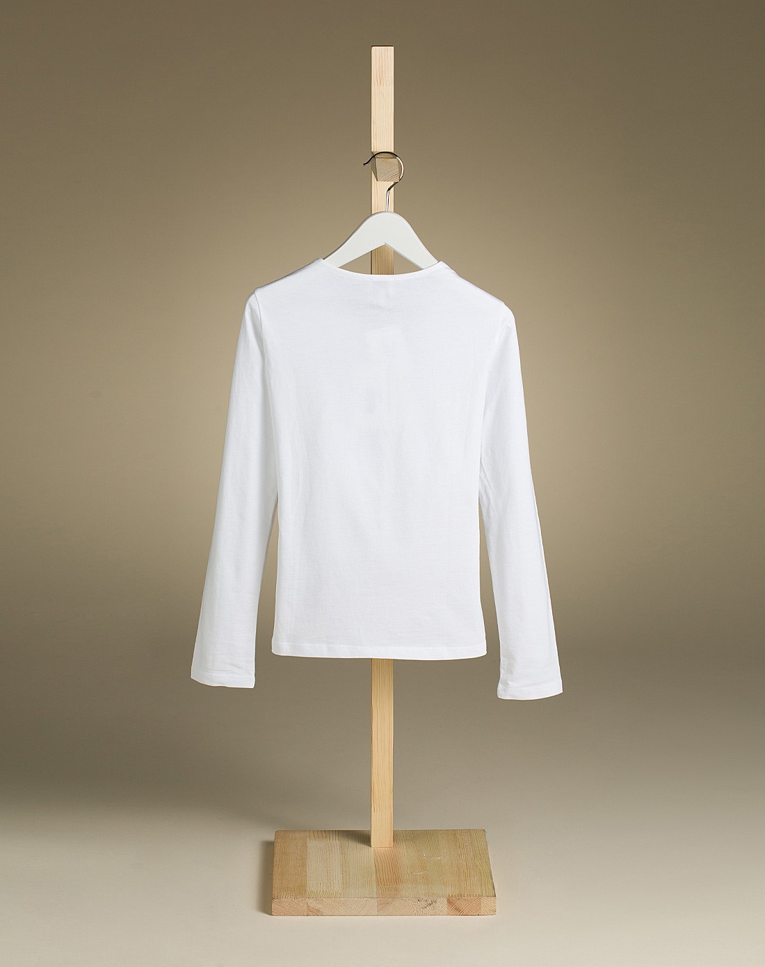 女童白色长袖圆领衫