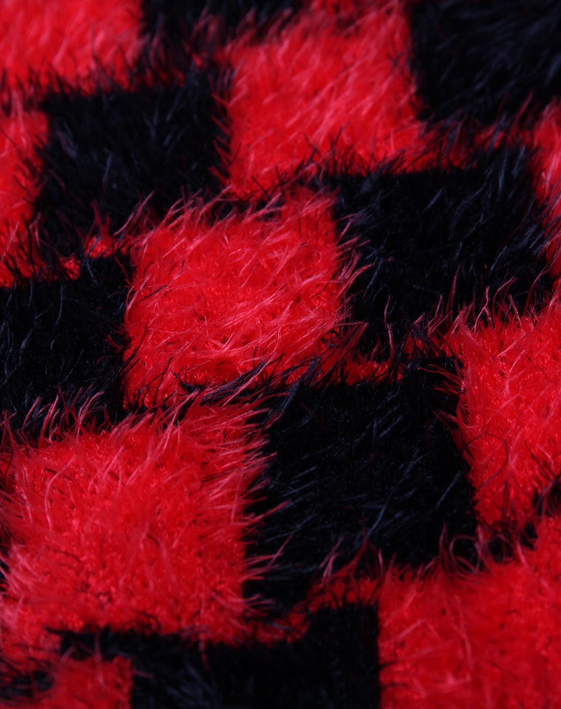 红黑格子色时尚格纹毛衣