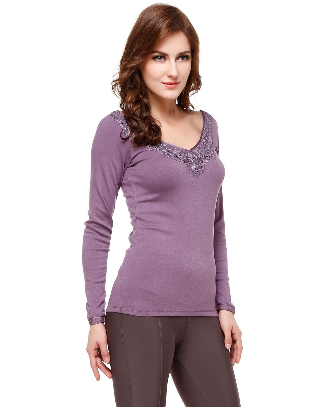 黛安芬集团旗下品牌triumph女款深灰紫色v领优雅长袖内衣un1203tfo