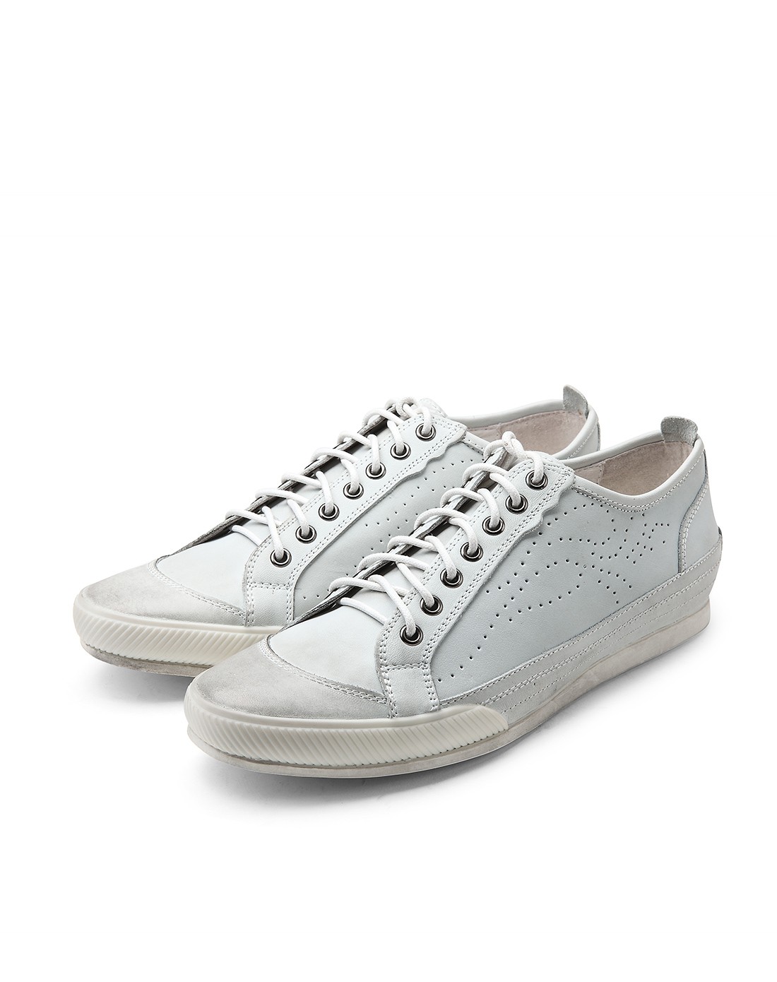 淡青灰色英伦休闲板鞋