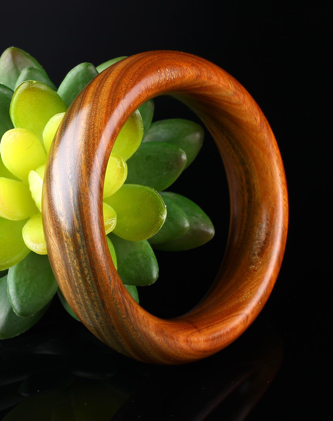 天然绿檀手镯宽款