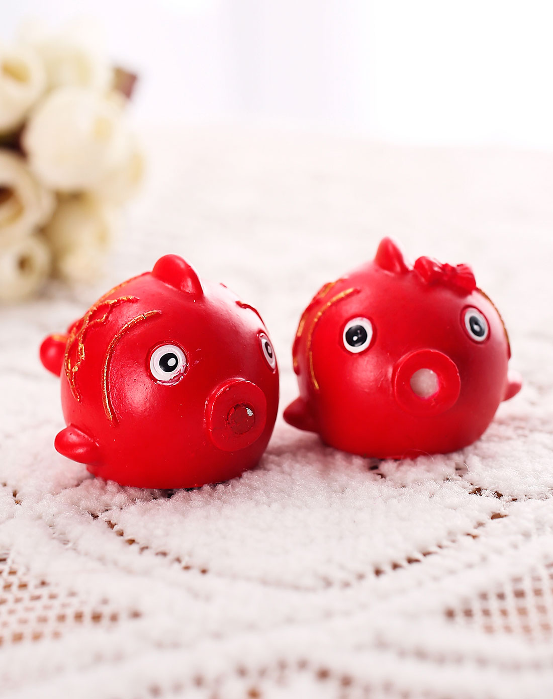 红色喜庆亲嘴鱼一对装