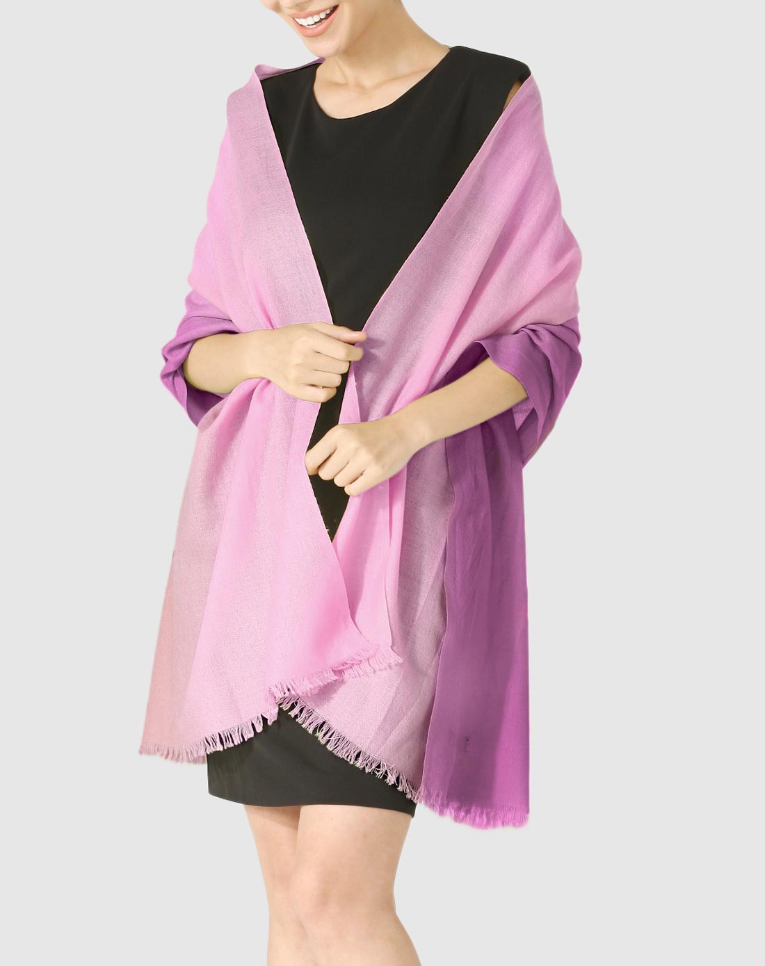 婉约时尚渐变色超长女士羊毛围巾披肩