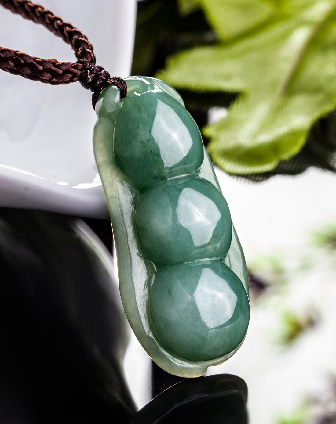 油青水润福豆-小号 天然a货翡翠挂件(附国检证书)