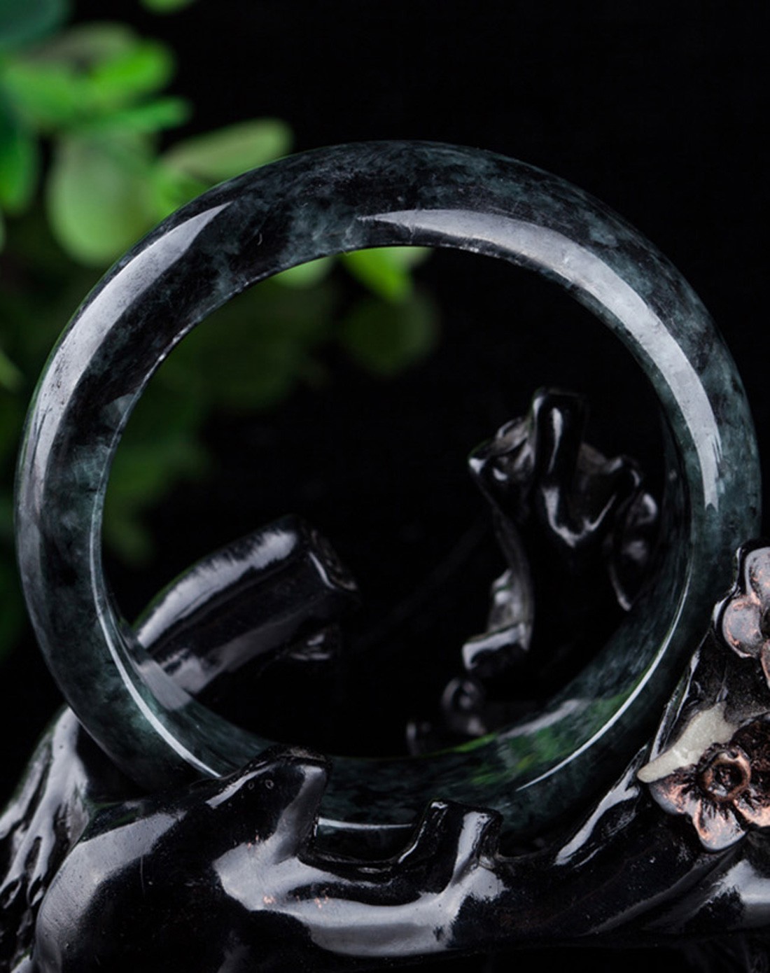 女款豆种特色墨翠翡翠手镯a货附证书