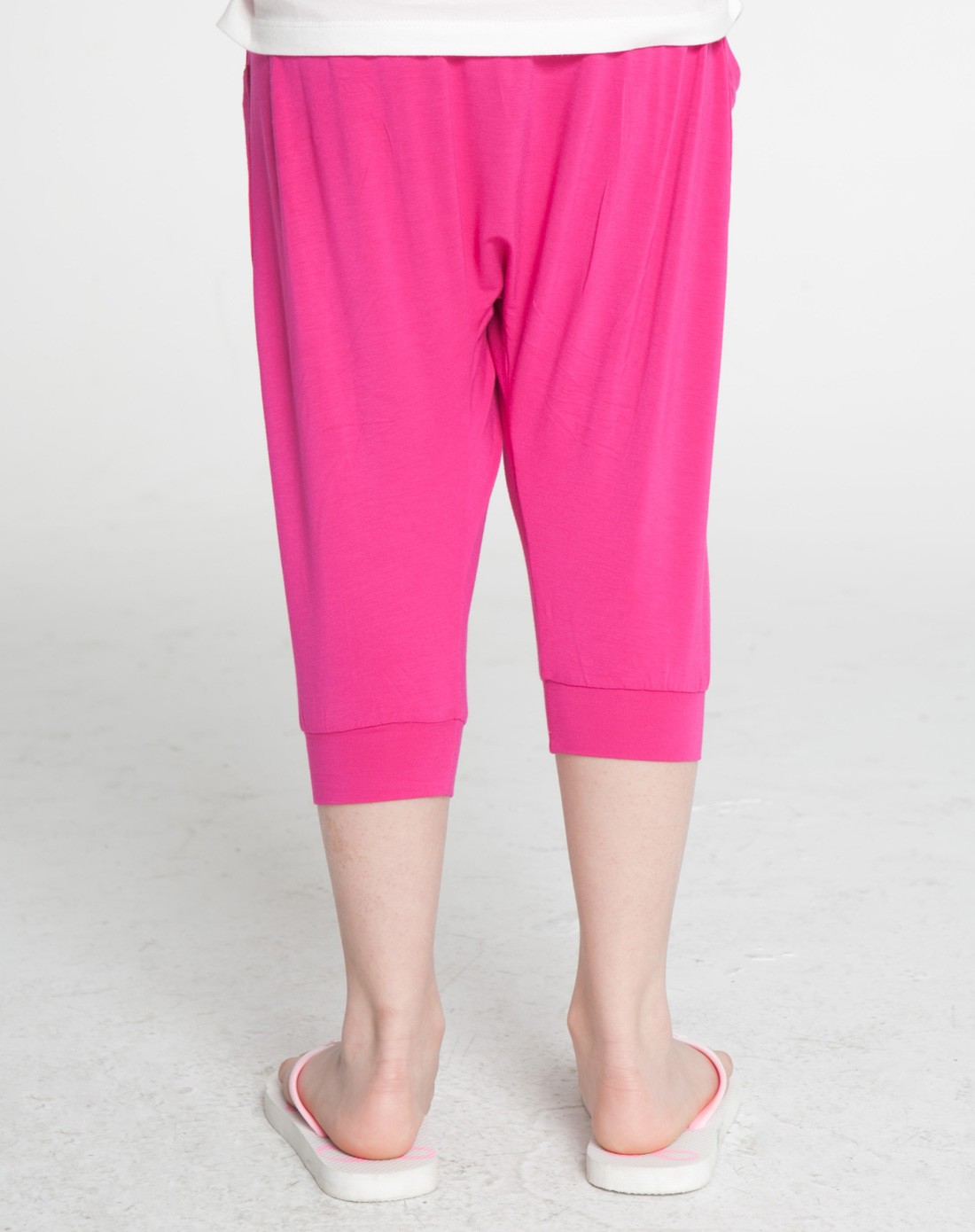 女大童玫紫都市针织五分裤