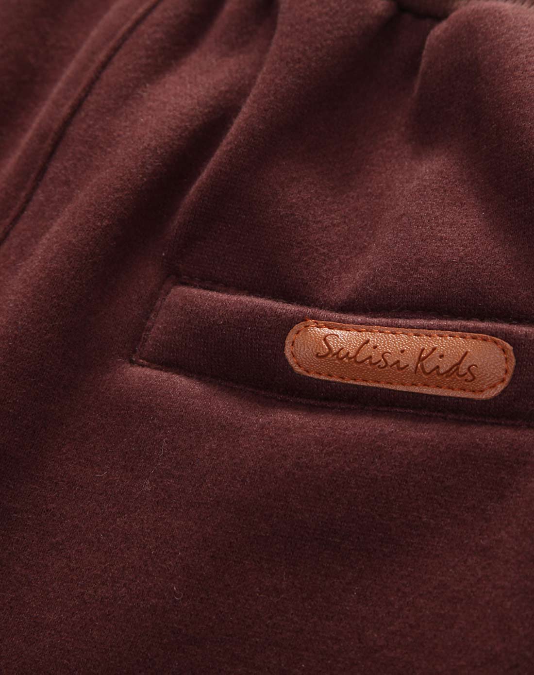 男童咖啡色纯色线条拼接休闲裤