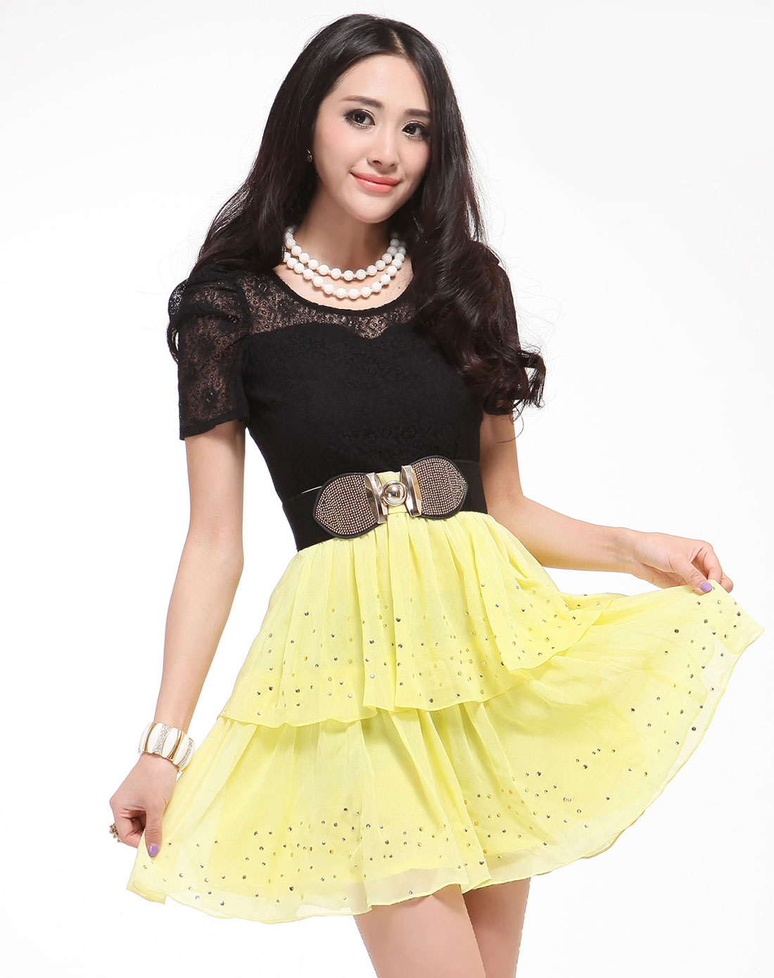 鹅黄色蕾丝拼接时尚短袖连衣裙