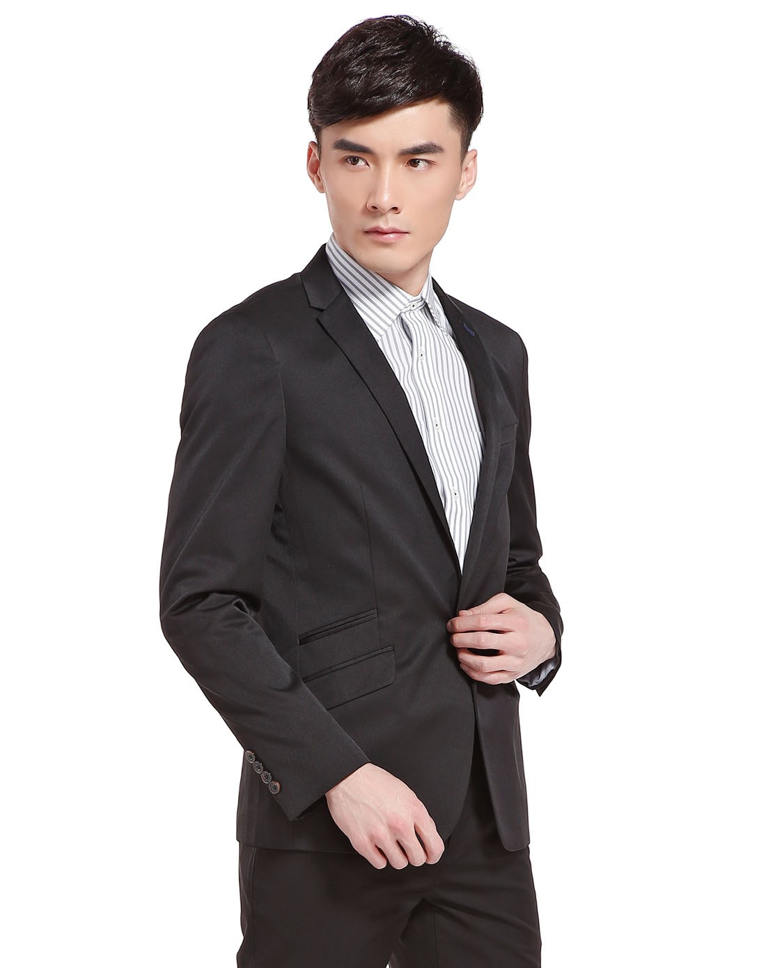 男款黑色成熟稳重翻领长袖西装