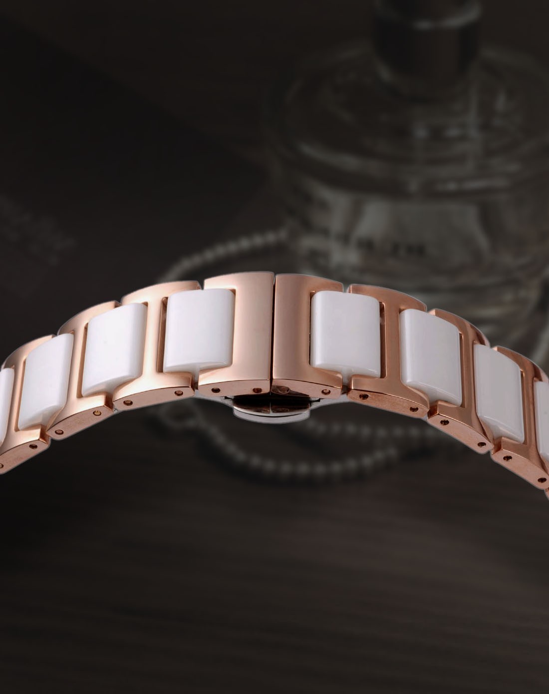 de feels女款蓝宝石表镜24小时指示间金陶瓷石英表