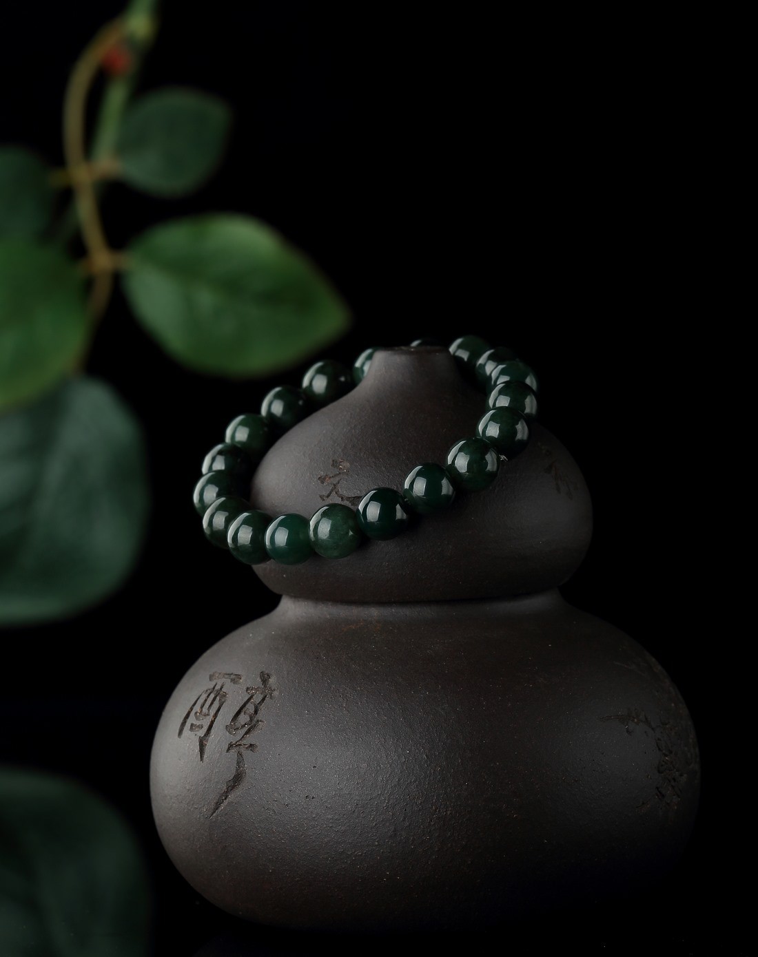 精雕天然a货翡翠细腻冰油青绿手链