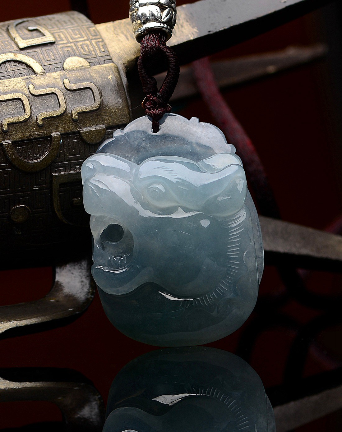 a货翡翠冰种晴水瑞兽吊坠