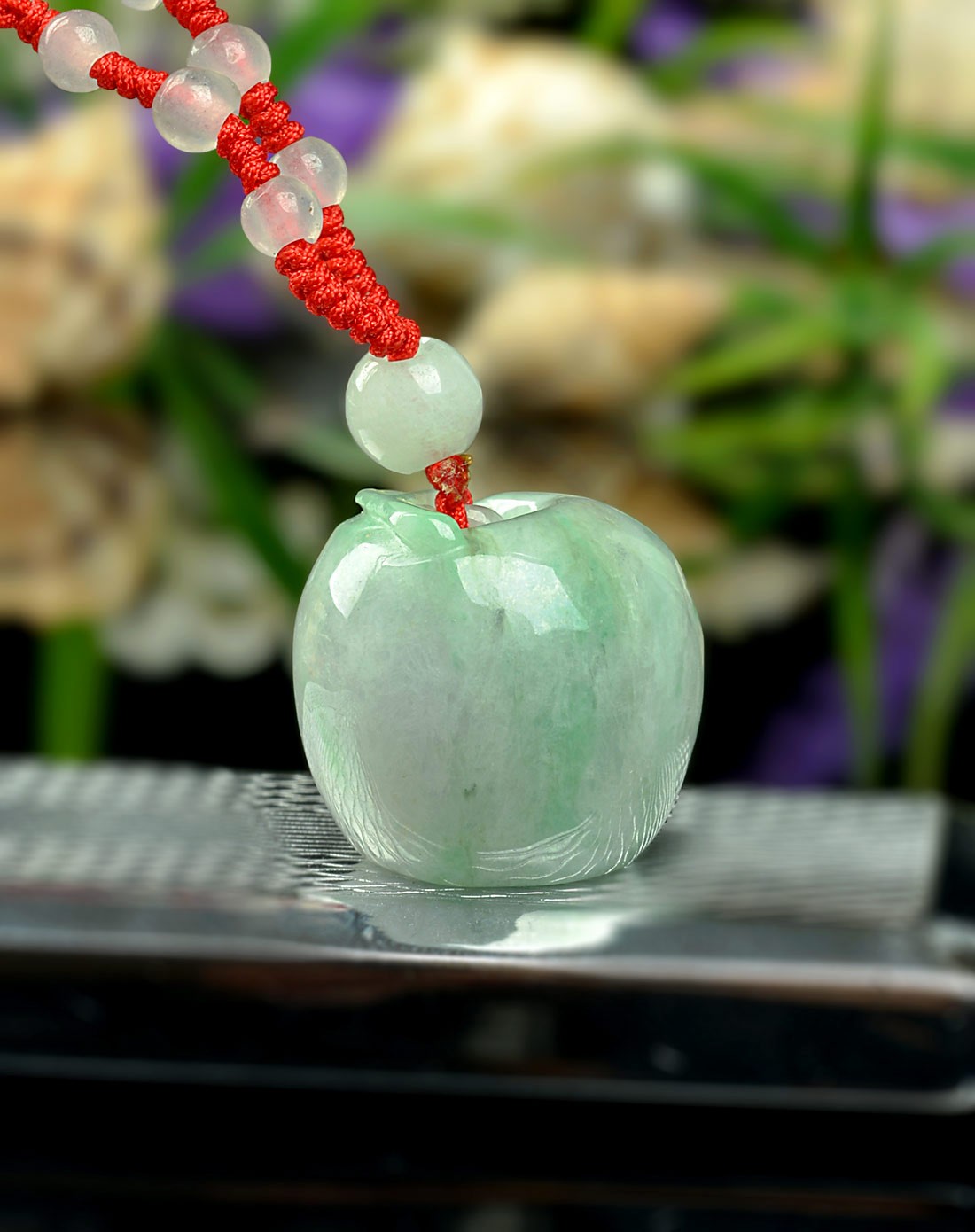 天然精雕特色飘花平平安安翡翠苹果吊坠(国家权威鉴定)