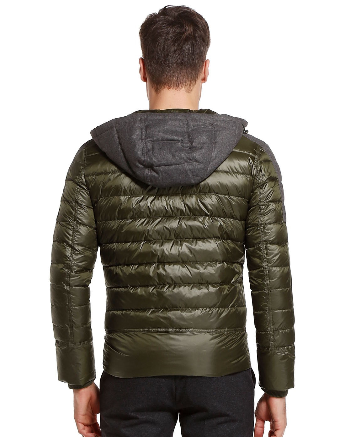 绿色简约时尚长袖羽绒服