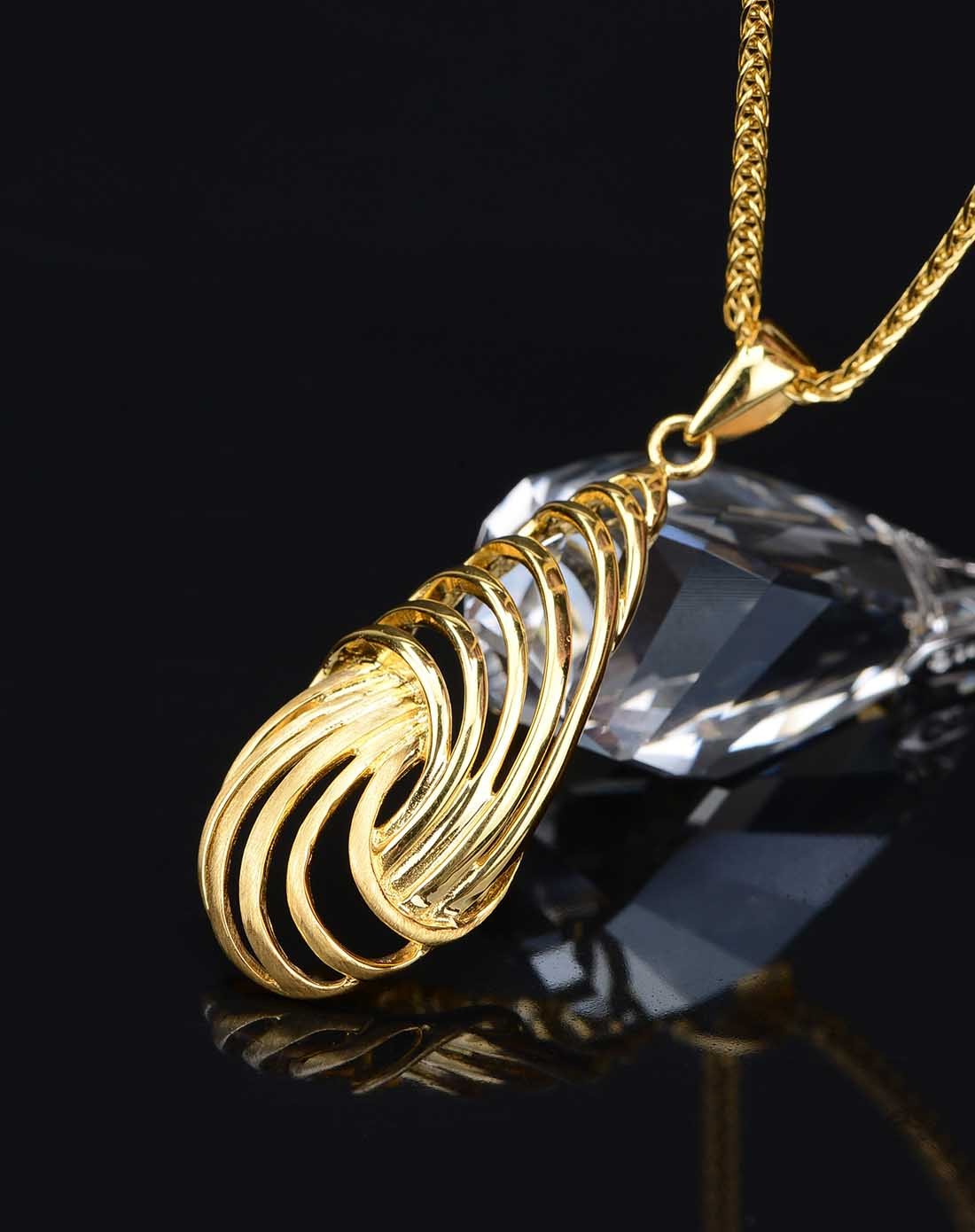 9k金时尚水滴镂空款吊坠