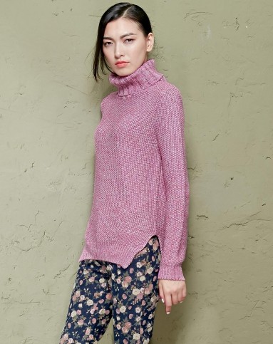 森宿sams tree女装专场 > 黑格尔 复古文艺修身螺纹开衩高领毛衣