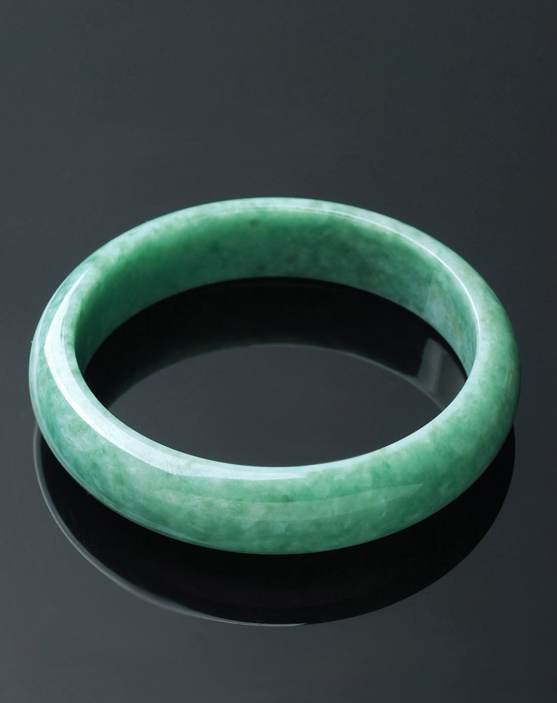 天然a货翡翠豆青手镯(附证书)